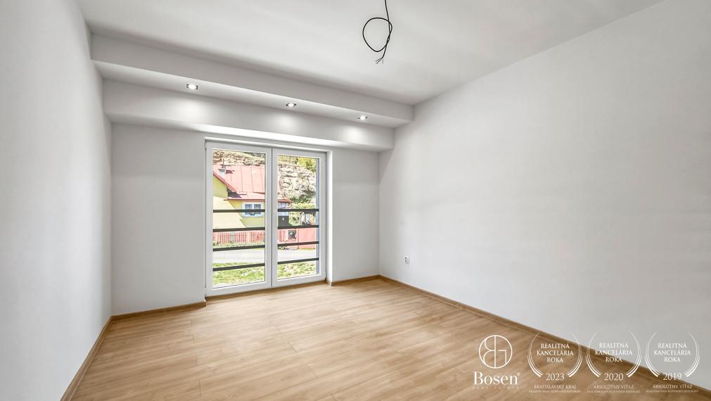 BOSEN |4 izbový byt so záhradou o rozlohe 143m2 a parkovaním