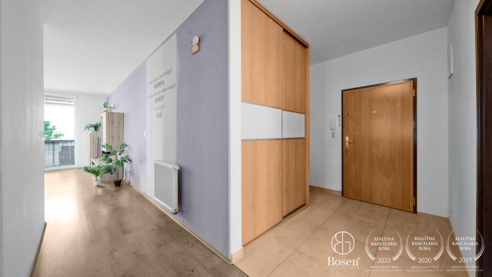 BOSEN | Svetlý 3 izb. byt s loggiou, parkovaním a výhľadom na Karpaty, Mojmírova, Slovenský Grob, 87 m2