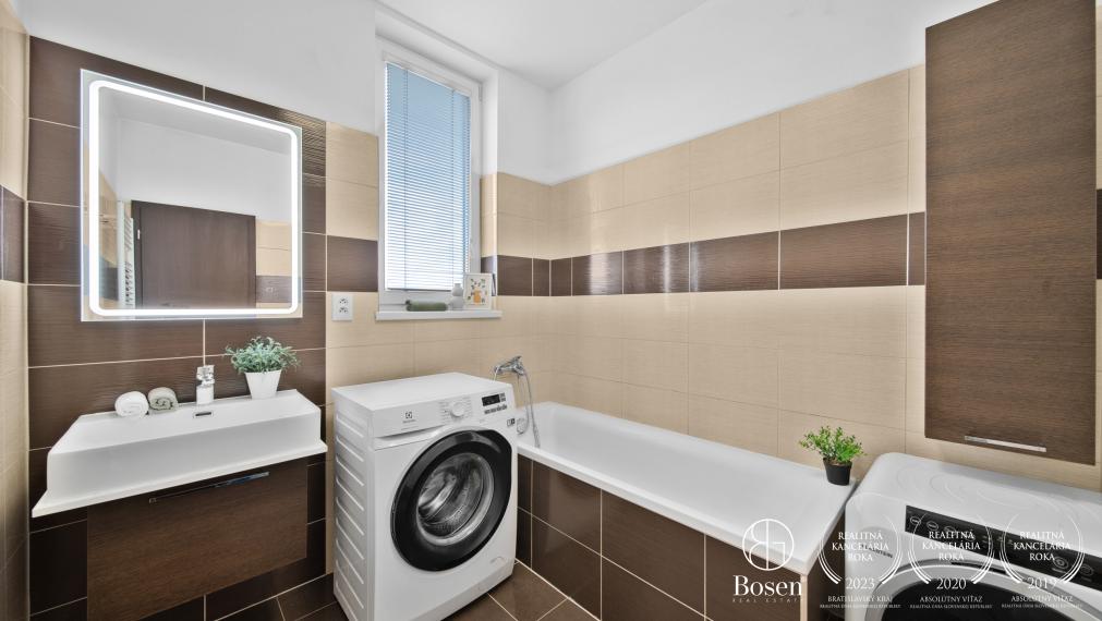 BOSEN | Svetlý 3 izb. byt s loggiou, parkovaním a výhľadom na Karpaty, Mojmírova, Slovenský Grob, 87 m2