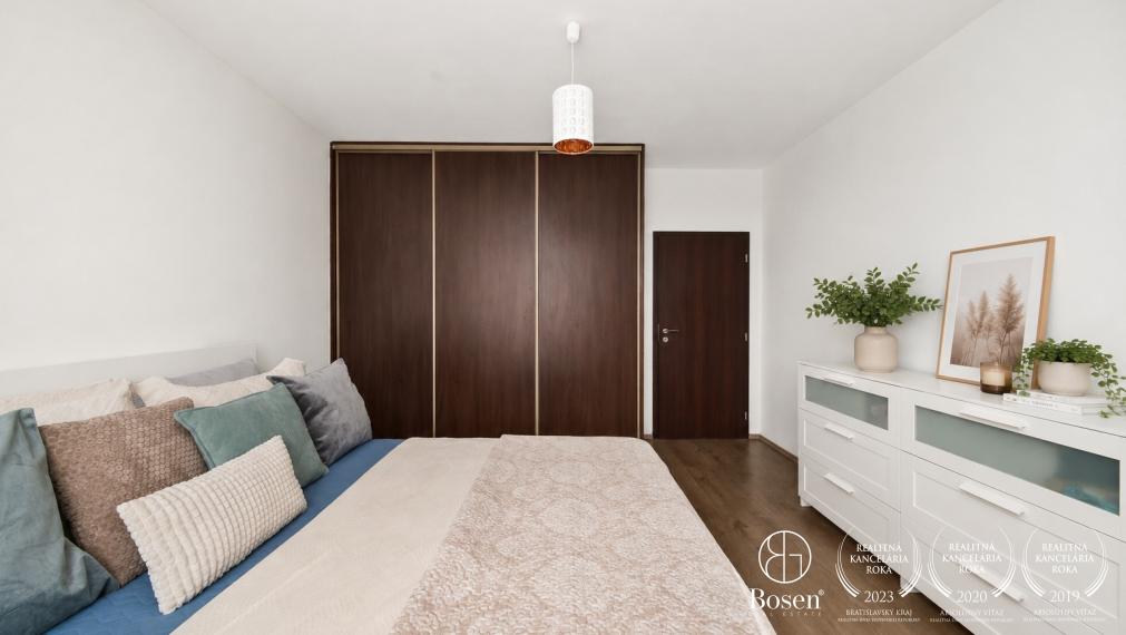 BOSEN | Svetlý 3 izb. byt s loggiou, parkovaním a výhľadom na Karpaty, Mojmírova, Slovenský Grob, 87 m2