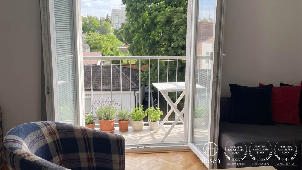 BOSEN | Príjemný 1-izbový byt s balkónom pri Vive