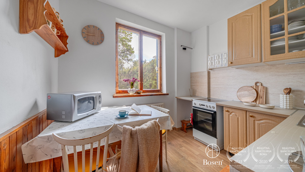BOSEN | Chata na pozemku 1629 m² v srdci prírody, Studienka