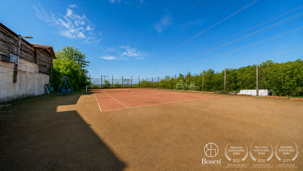 BOSEN | Súkromné rodinné sídlo v Stupave, 7500 m2