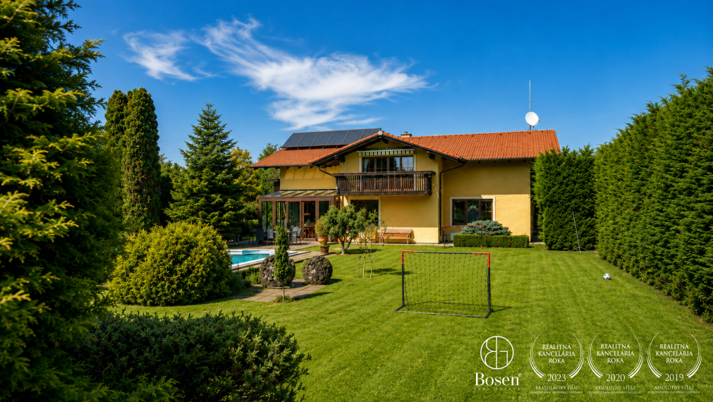 BOSEN | Súkromné rodinné sídlo v Stupave, 7500 m2