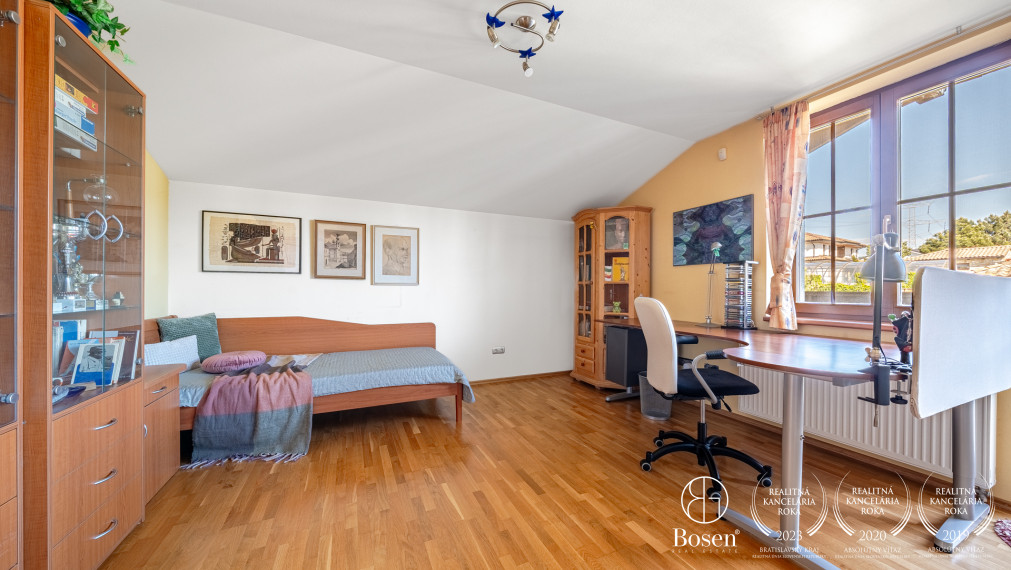 BOSEN | Súkromné rodinné sídlo v Stupave, 7500 m2