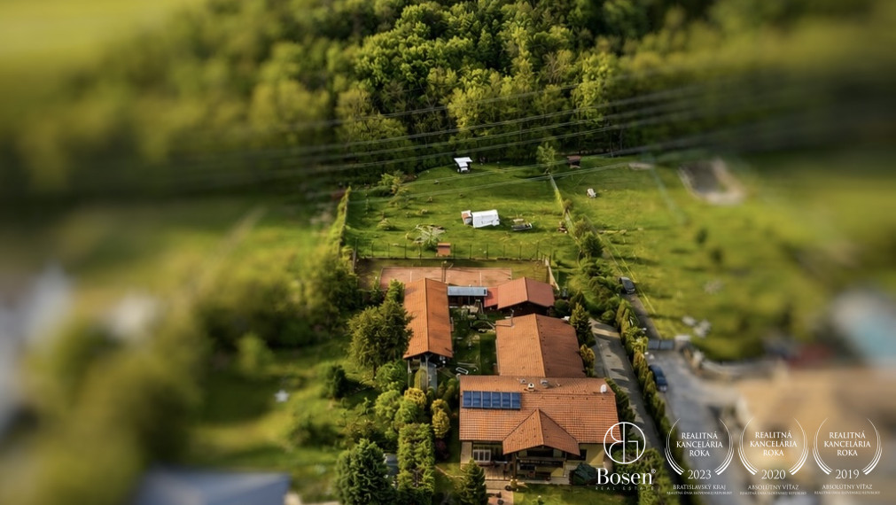 BOSEN | Súkromné rodinné sídlo v Stupave, 7500 m2