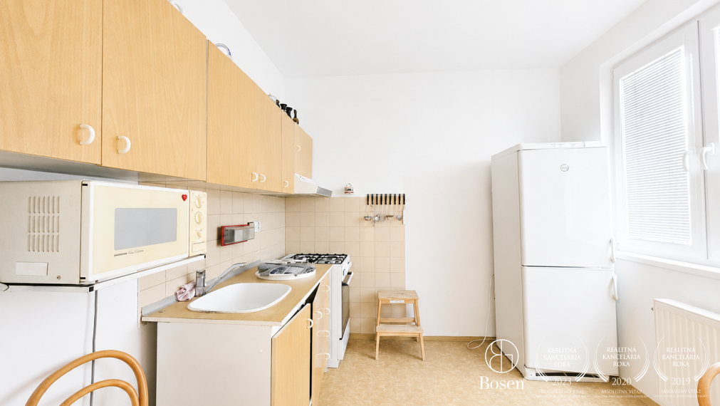 BOSEN | Na prenájom 1 izbový byt (42m2), Haburská, Ružinov