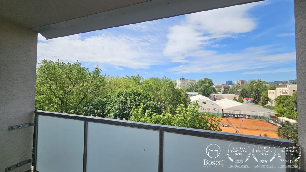 BOSEN | Na prenájom 1 izbový byt (42m2), Haburská, Ružinov