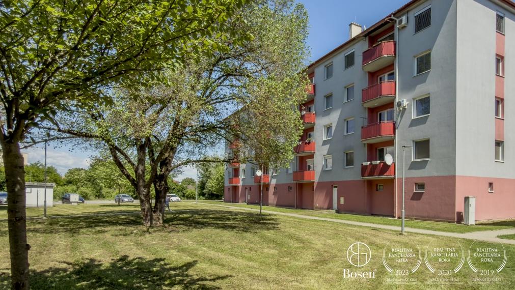 BOSEN | 2,5 izbový byt s balkónom a vlastným vykurovaním,56m2