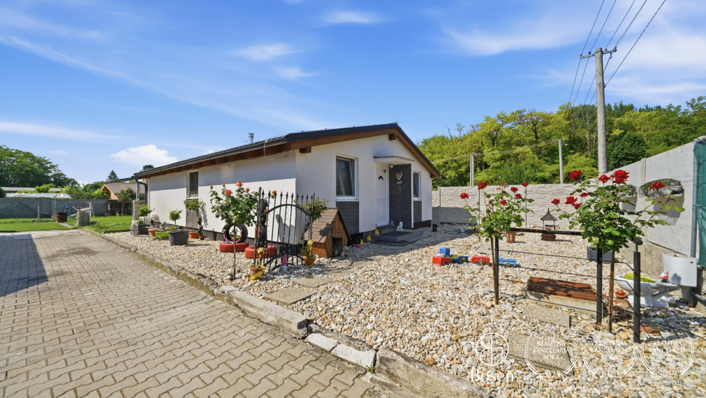 BOSEN | Moderný 4 izbový bungalov, veľký pozemok 1114 m2 pri Dunajskej Strede – Bellova Ves