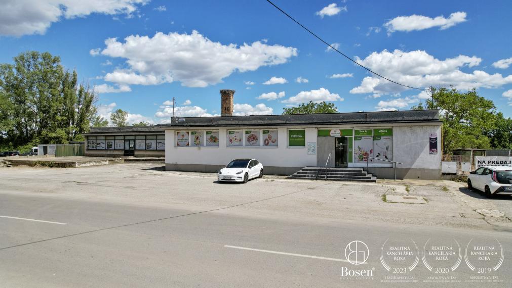 BOSEN | Areál s dvomi budovami a  parkovaním 10km od Trnavy