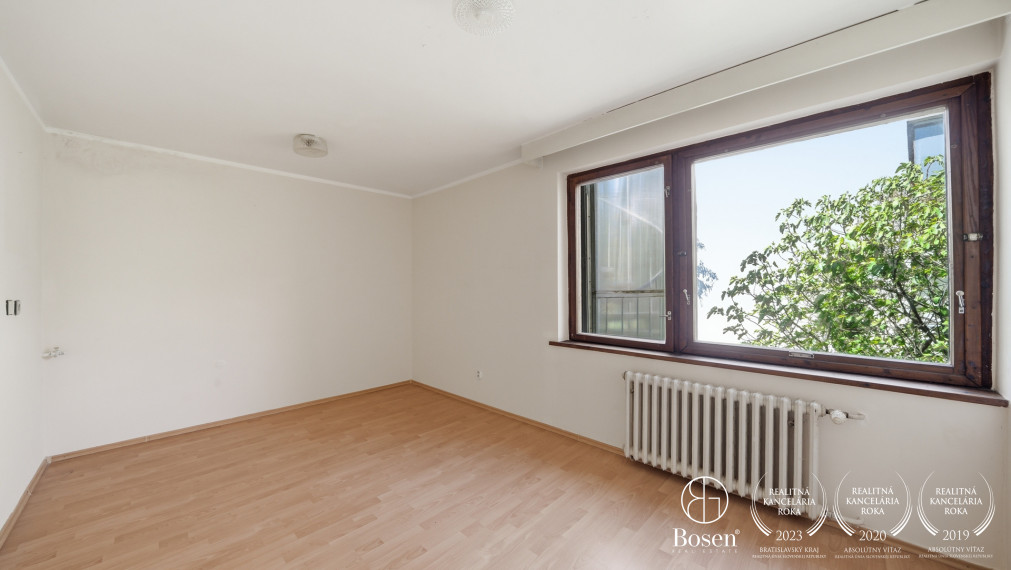 BOSEN | 8 izbový rodinný dom s dvoma bytovými jednotkami, Bratislava - Karlova Ves