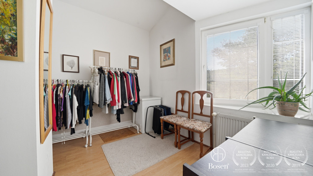 BOSEN | 8 izbový rodinný dom s dvoma bytovými jednotkami, Bratislava - Karlova Ves
