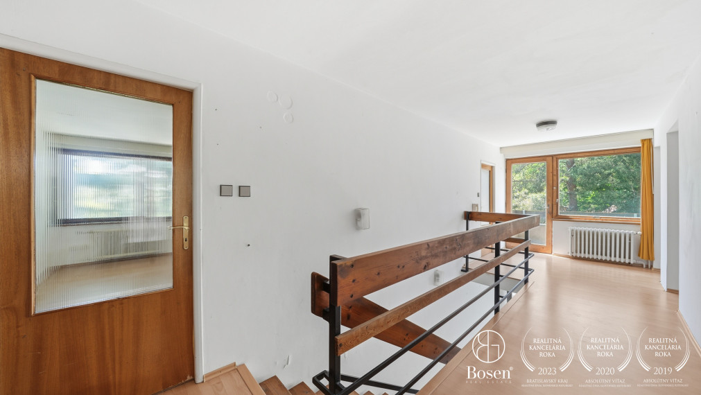 BOSEN | 8 izbový rodinný dom s dvoma bytovými jednotkami, Bratislava - Karlova Ves