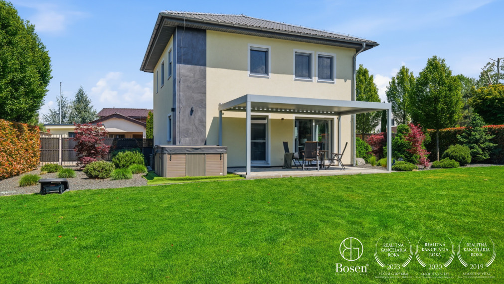 BOSEN | Prémiový 4izb dom, vírivka, pozemok 750m2, Penati Golf Resort