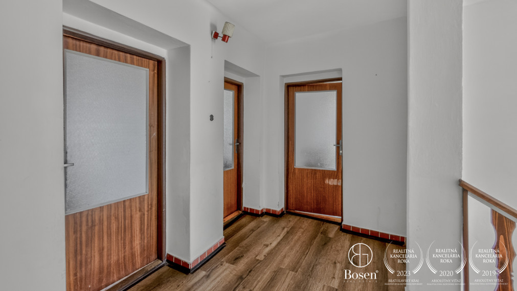 BOSEN | Priestranný rodinný dom vo vynikajúcej lokalite, Janka Kráľa, Fiľakovo.