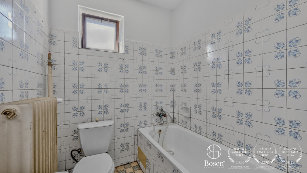 BOSEN | Priestranný rodinný dom vo vynikajúcej lokalite, Janka Kráľa, Fiľakovo.