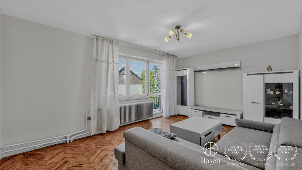 BOSEN | Priestranný rodinný dom vo vynikajúcej lokalite, Janka Kráľa, Fiľakovo.