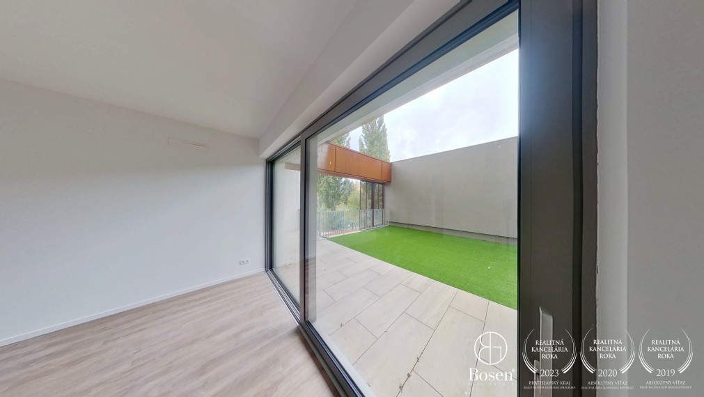 BOSEN | BLUEWAVE_3 izbový byt s predzáhradkou B1_02, Banka, Piešťany, 131.94 m2
