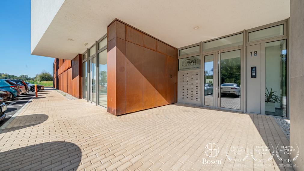 BOSEN | BLUEWAVE_3 izbový byt s predzáhradkou B1_02, Banka, Piešťany, 131.94 m2