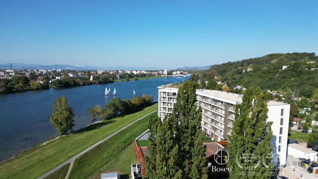 BOSEN | BLUEWAVE_3 izbový byt s predzáhradkou B1_02, Banka, Piešťany, 131.94 m2