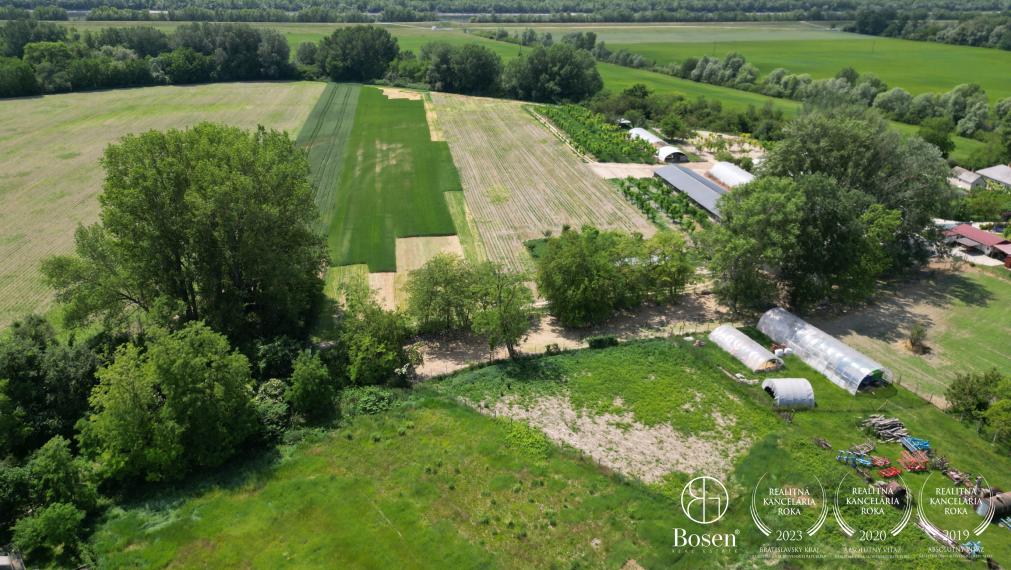 BOSEN| stavebný pozemok v obci Ňárad neďaleko Gabčíkova,  1173 m2