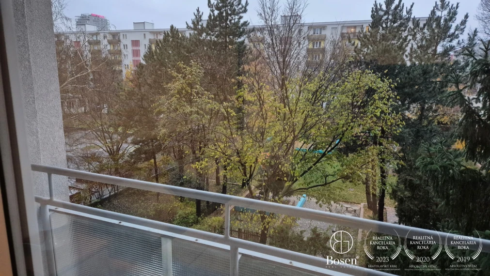 Prenájom 2,5-izbového bytu, Narcisová ulica