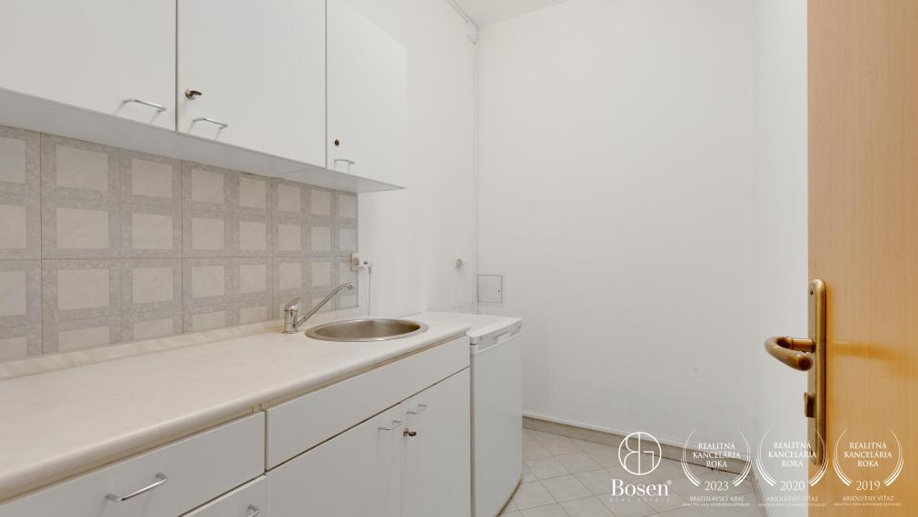 BOSEN | Prenájom kancelárskeho priestoru, Karpatská 18, Bratislava 1 – Staré Mesto