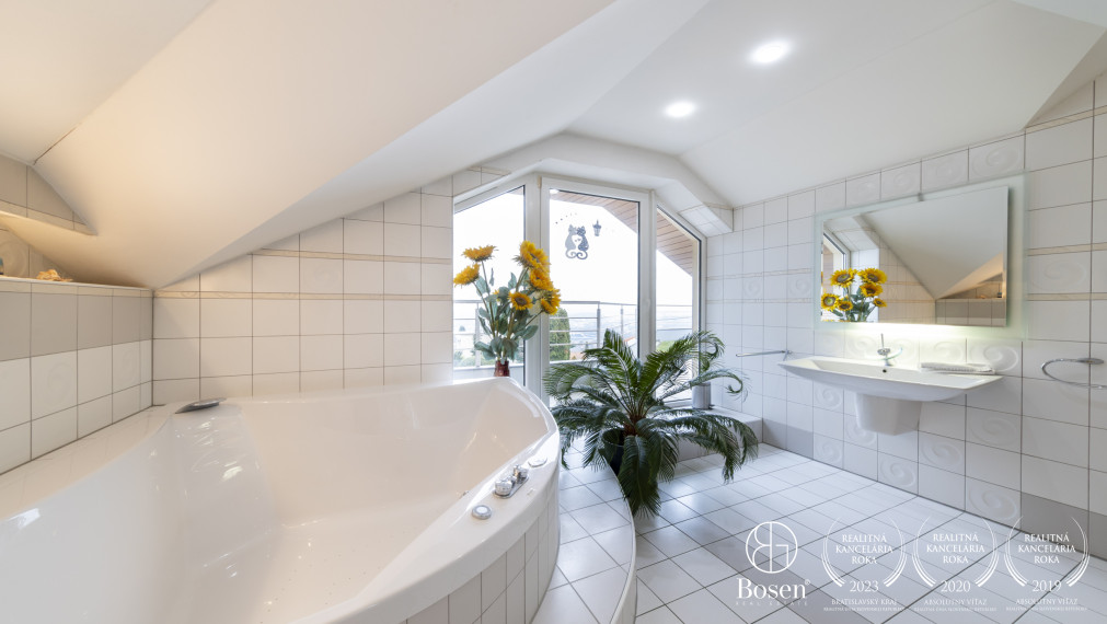 BOSEN | Nadštandardný 5i RD podľa Feng Shui, Turistická, Nitra - Zobor