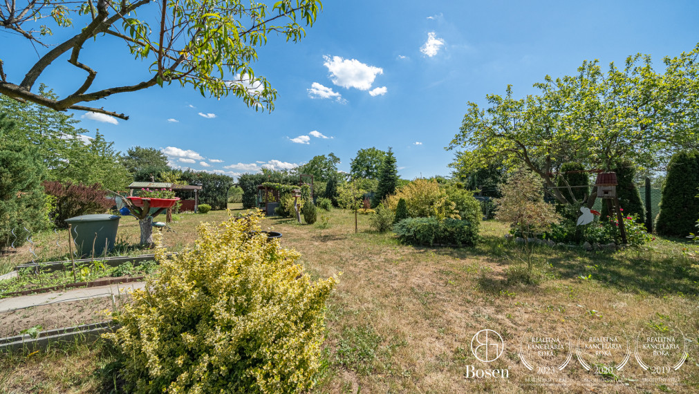 BOSEN | 7 izbový rodinný dom na pozemku 4 099 m², Kopčany