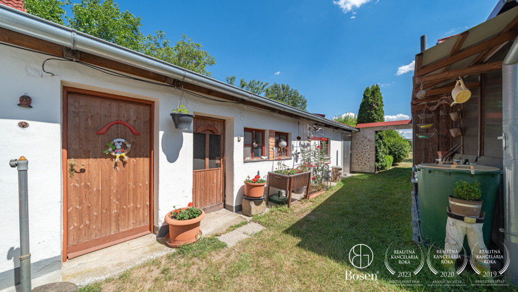 BOSEN | 7 izbový rodinný dom na pozemku 4 099 m², Kopčany