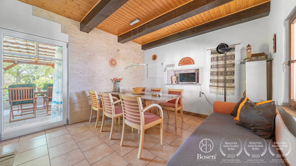 BOSEN | 7 izbový rodinný dom na pozemku 4 099 m², Kopčany
