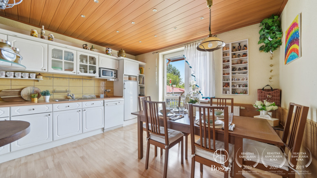 BOSEN | 7 izbový rodinný dom na pozemku 4 099 m², Kopčany