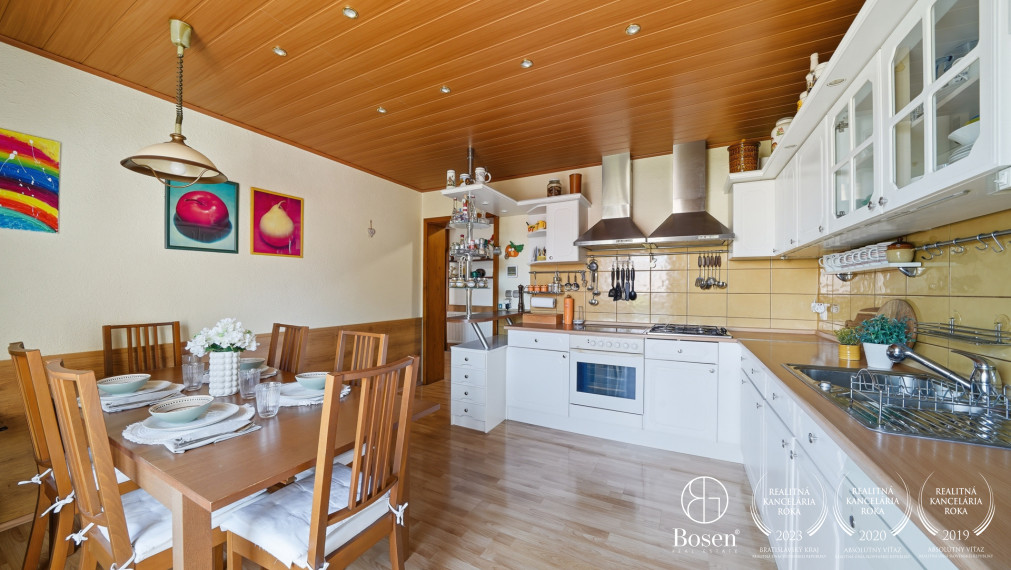 BOSEN | 7 izbový rodinný dom na pozemku 4 099 m², Kopčany