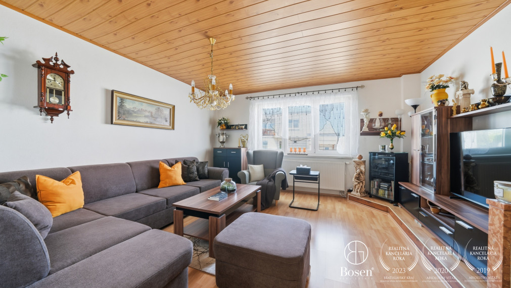BOSEN | 7 izbový rodinný dom na pozemku 4 099 m², Kopčany