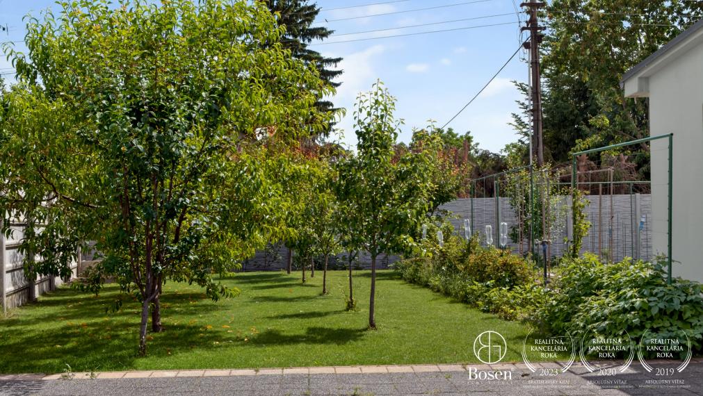 BOSEN | 4 izbový rodinný bungalov na čarovnom mieste