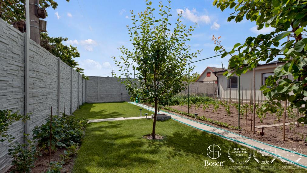 BOSEN | 4 izbový rodinný bungalov na čarovnom mieste