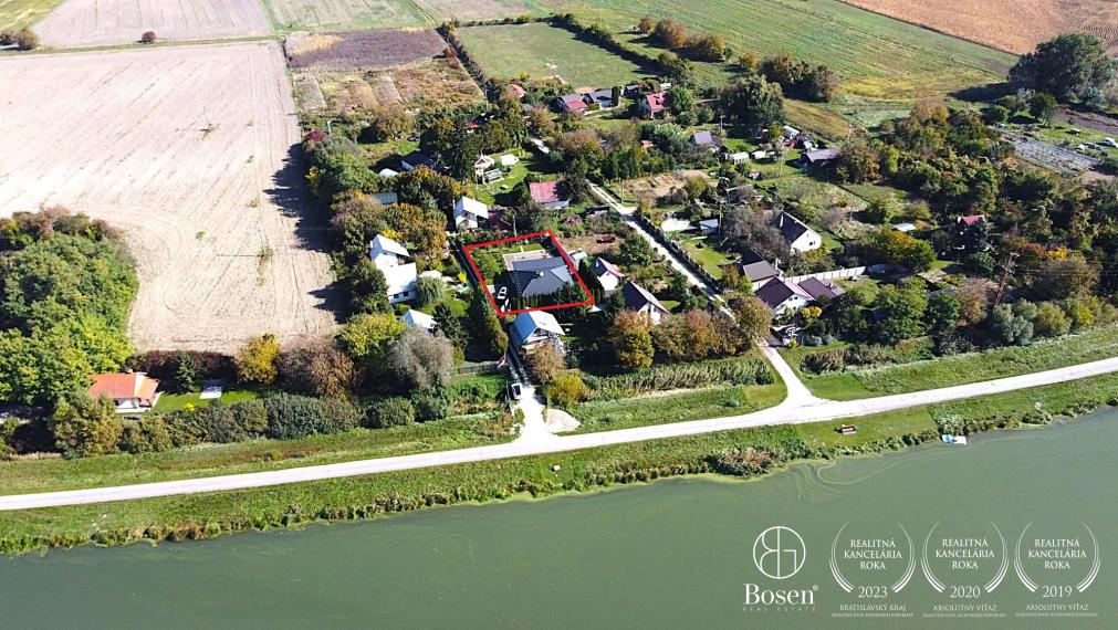 BOSEN | 4 izbový rodinný bungalov na čarovnom mieste