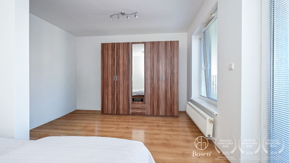 BOSEN | Kompletne zariadený 2 izbový byt s parkovaním  a balkónom – Ružinov, 72,50 m²