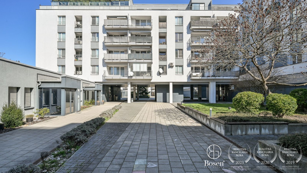 BOSEN | Kompletne zariadený 2 izbový byt s parkovaním  a balkónom – Ružinov, 72,50 m²