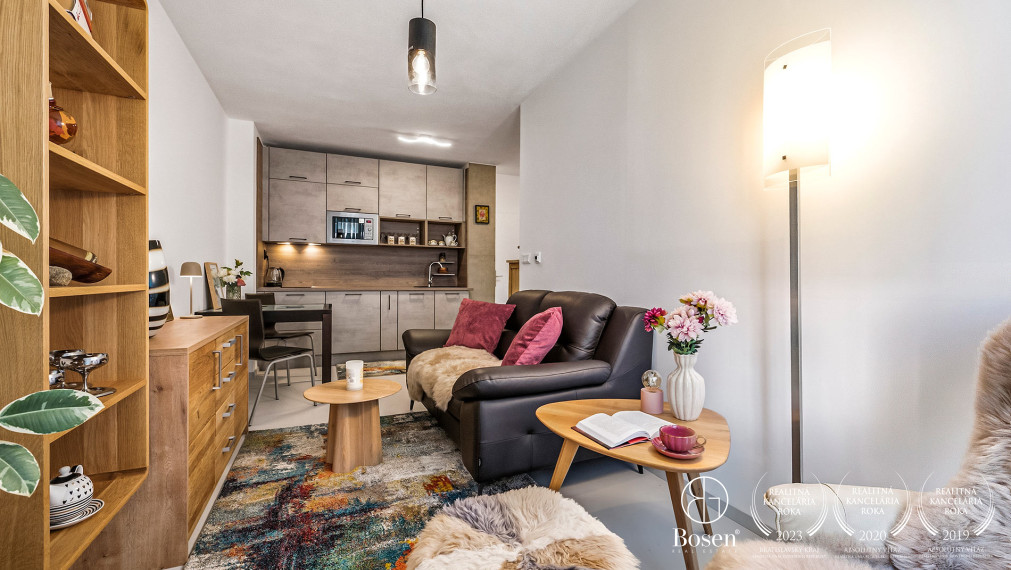 BOSEN | Štýlový 2 izbový byt  s balkónom v Living Park Svit