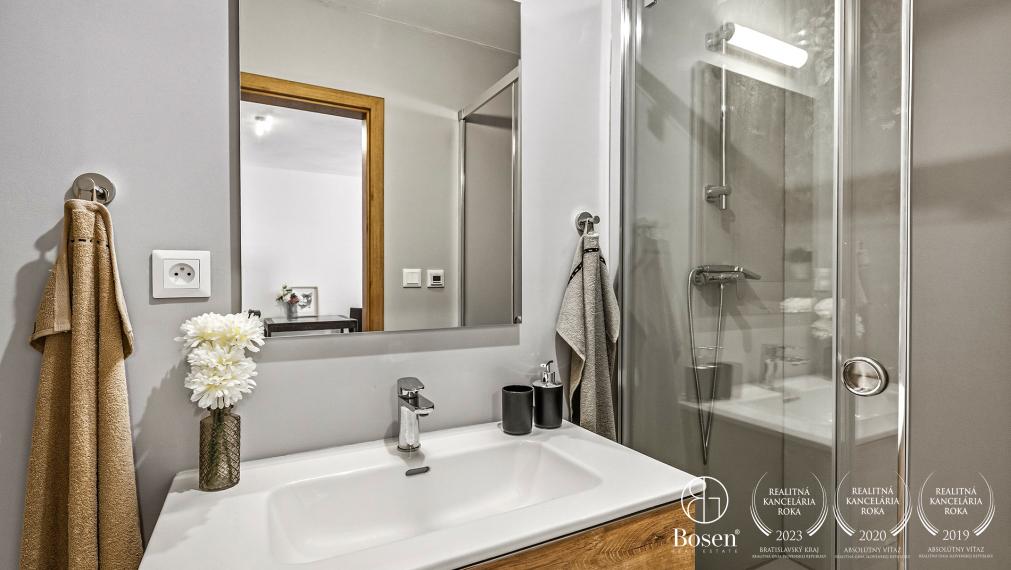 BOSEN | Štýlový 2 izbový byt  s balkónom v Living Park Svit