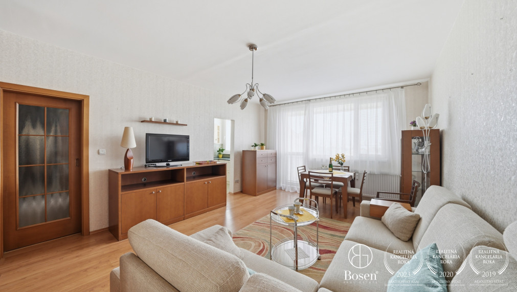 Pekný 2 izbový byt s loggiou, Bratislava - Podzáhradná