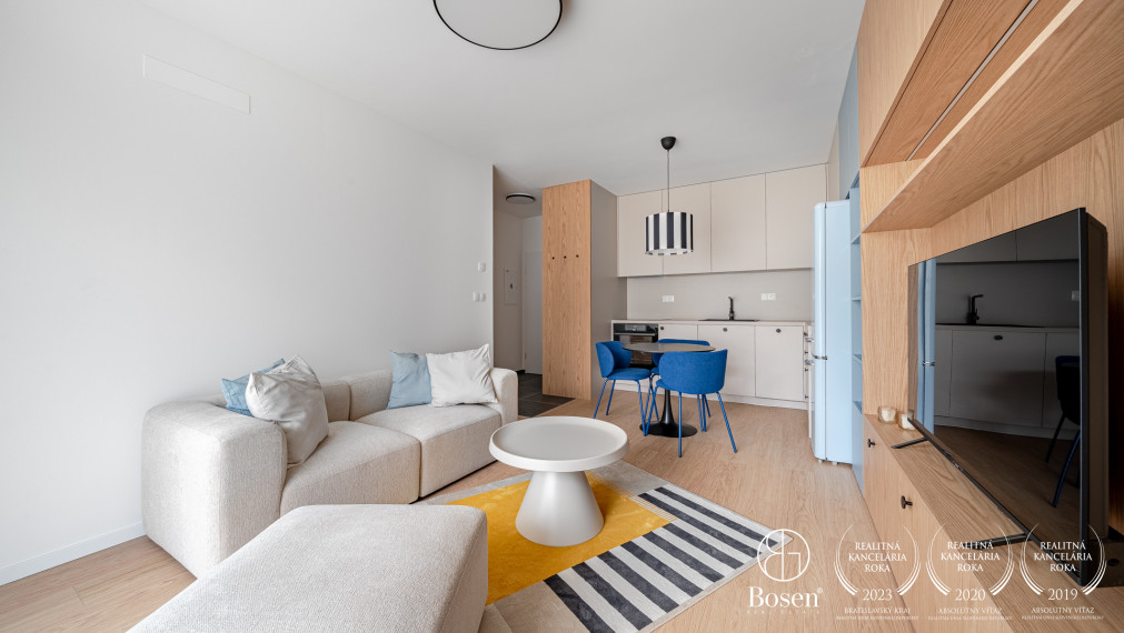 BOSEN | Prenájom 2 izbového bytu s predzáhradkou a bazénom, Špaldová, 80 m2