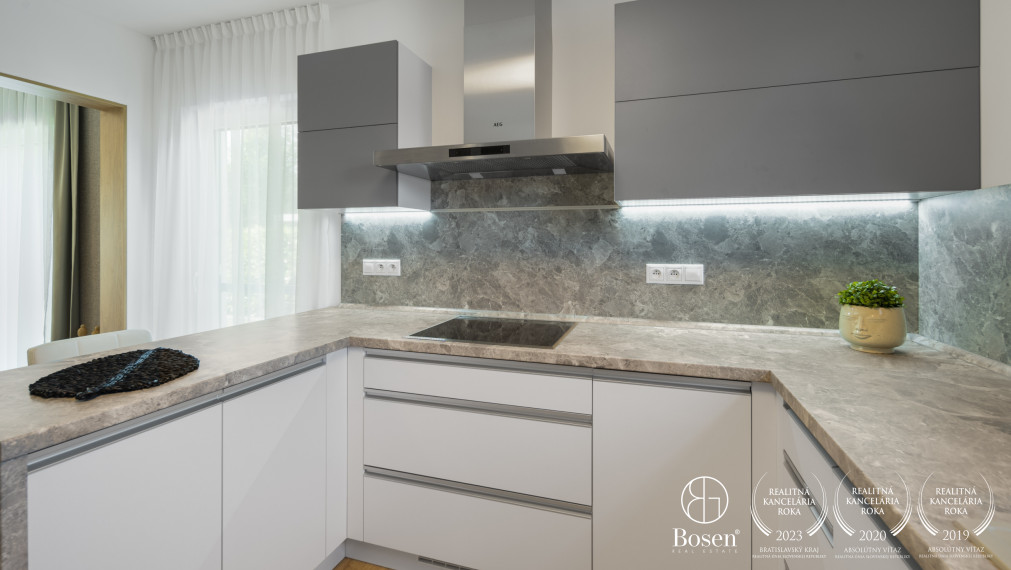 BOSEN | 4izb dom, pozemok 493m2 v Penati Golf Resort