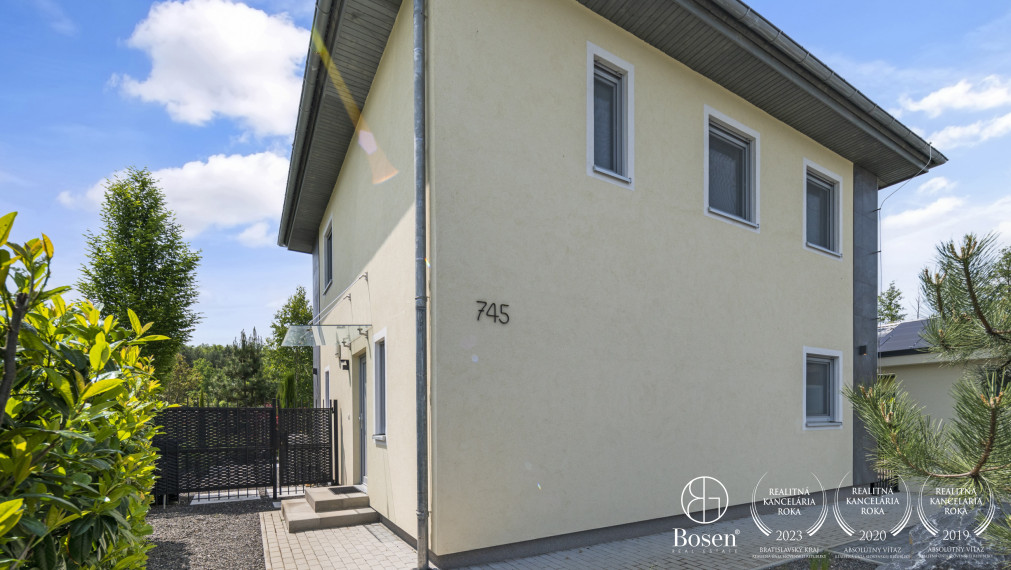 BOSEN | 4izb dom, pozemok 493m2 v Penati Golf Resort