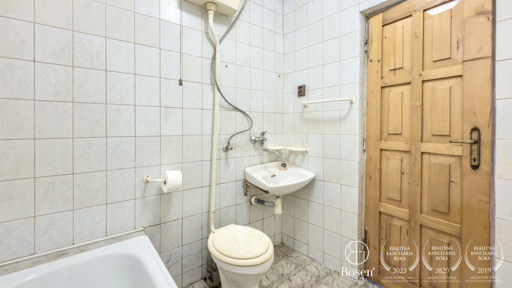 BOSEN | Rodinný dom v pôvodnom stave, Fiľakovo, B.S Timravy.