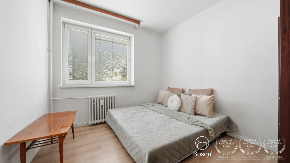 BOSEN | Priestranný 4 izbový byt s balkónom | Hodálova ulica, Bratislava – Karlova Ves