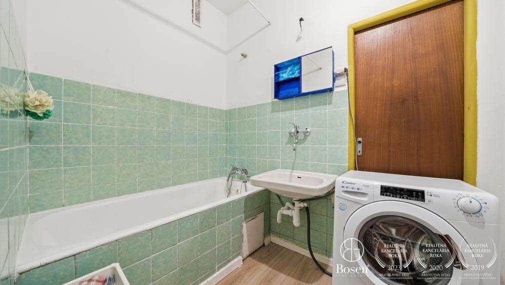 BOSEN | Priestranný 4 izbový byt s balkónom | Hodálova ulica, Bratislava – Karlova Ves