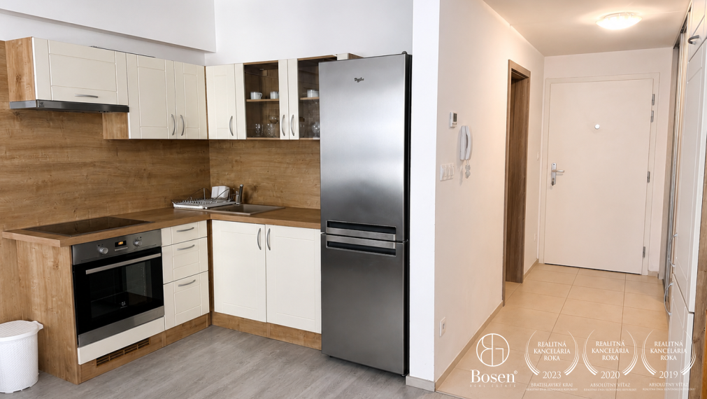 BOSEN | Zariadený klimatizovaný  2 izbový byt, City Park Ružinov, 50 m2